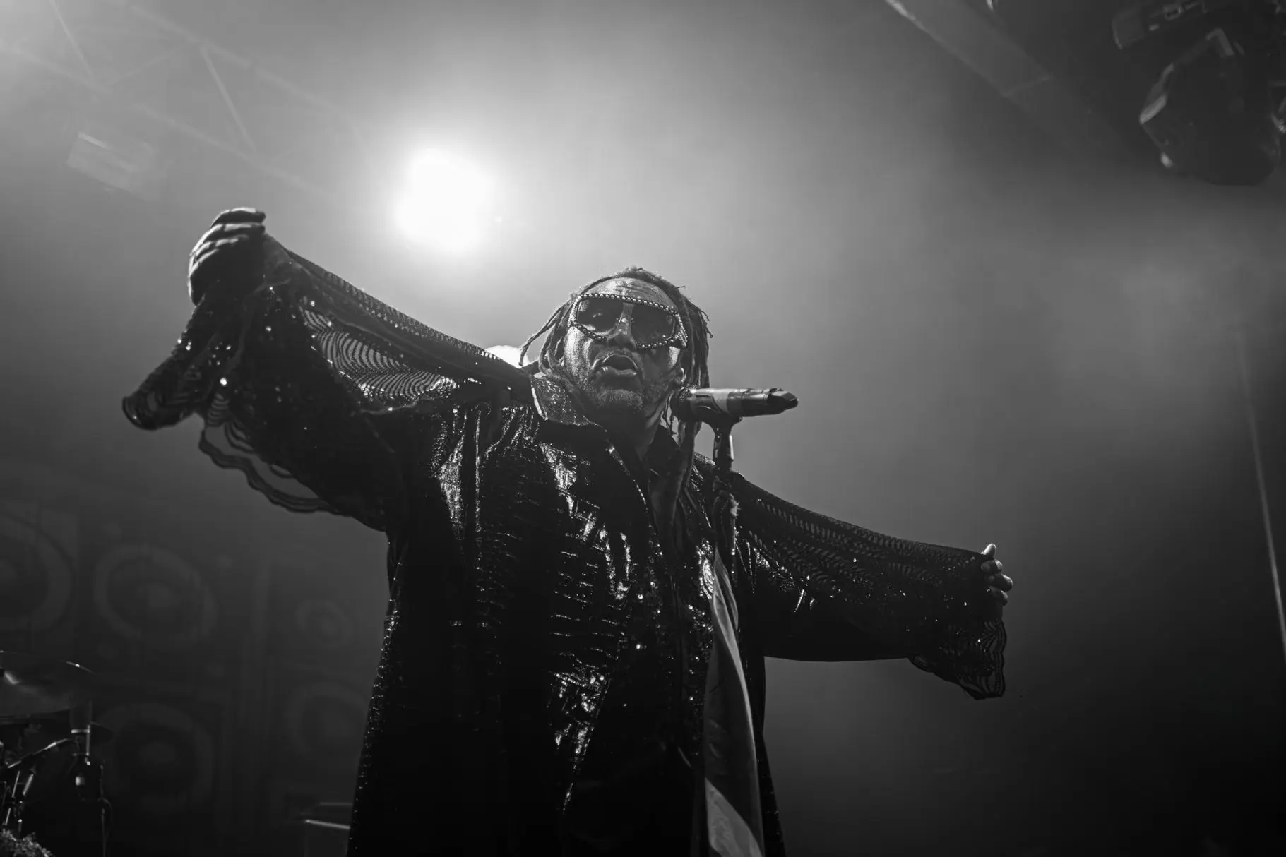 Live music photograph from the “Selected Shots” gallery (photo 4 of 16)