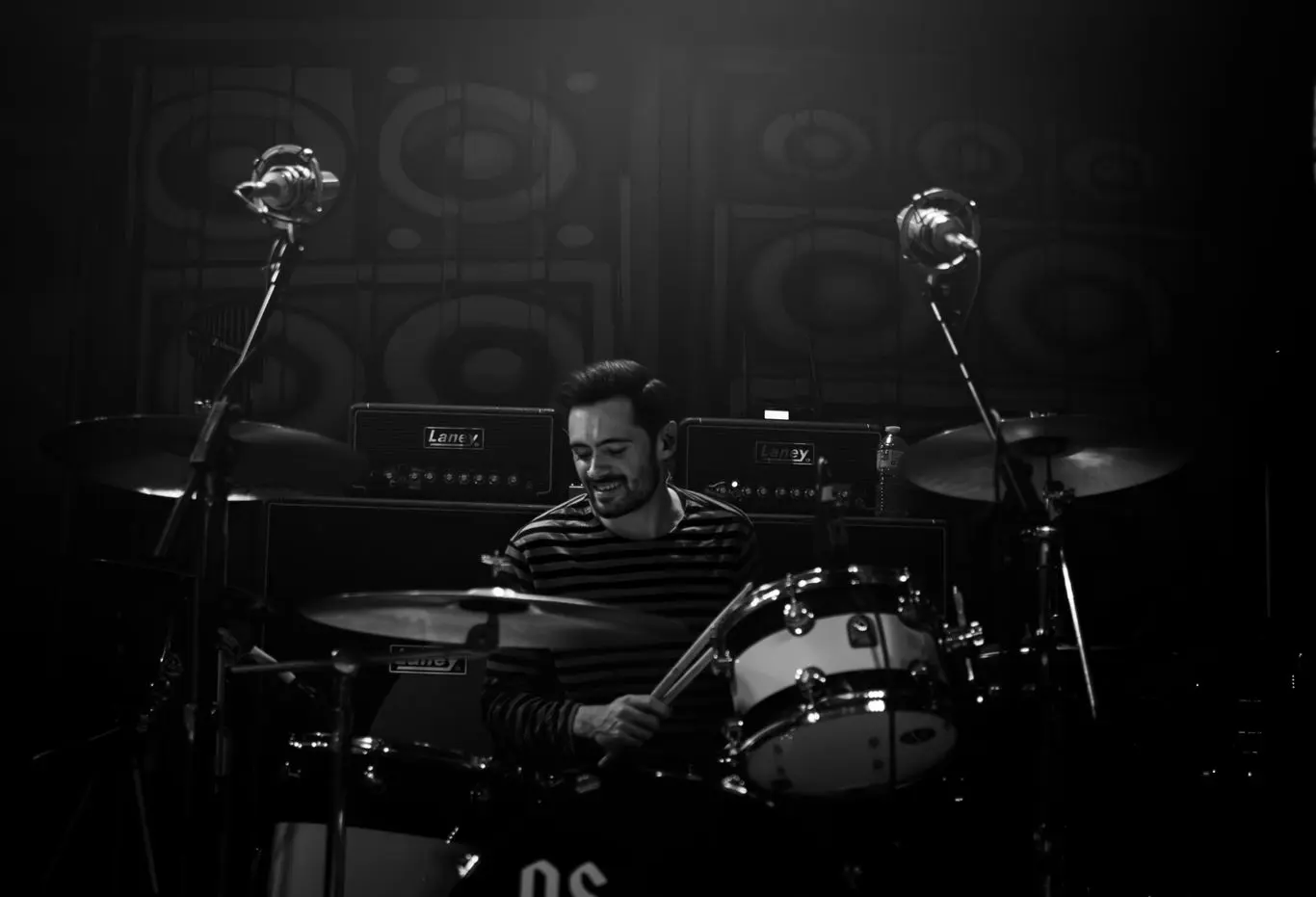 Live music photograph from the “Selected Shots” gallery (photo 5 of 16)
