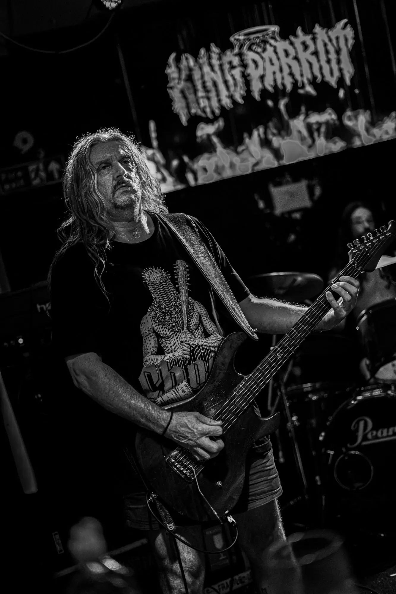 King Parrot performing live at The Victoria Inn, Derby (photo 13 of 46)